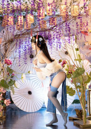 欧美黑白头像女生高冷_BD动漫在线观看