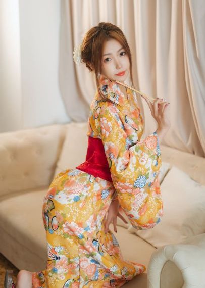 欧美风吊带裙_高清高清免费观看