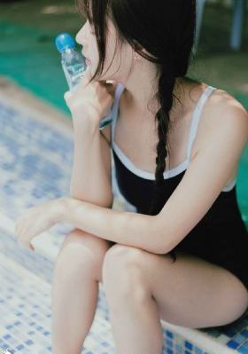 亚洲动漫国产制服丝袜_电影未删减版