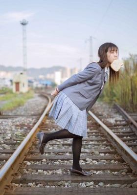 欧美女星冬季街拍图片_720超清免费观看