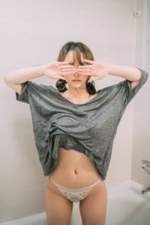 欧美翘臀美女热舞_蓝光在线观看电视