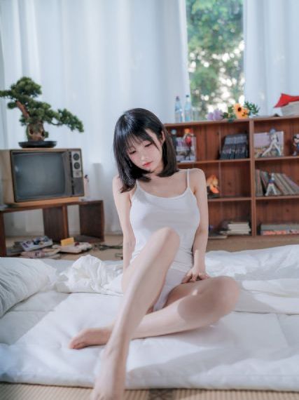 中国首艘国产航母视频_国产剧在线观看视频