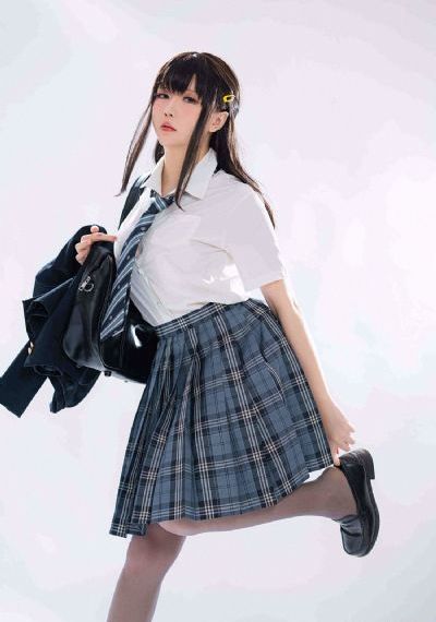 日韩精品精品不卡嫩草的香味_720免费高清观看