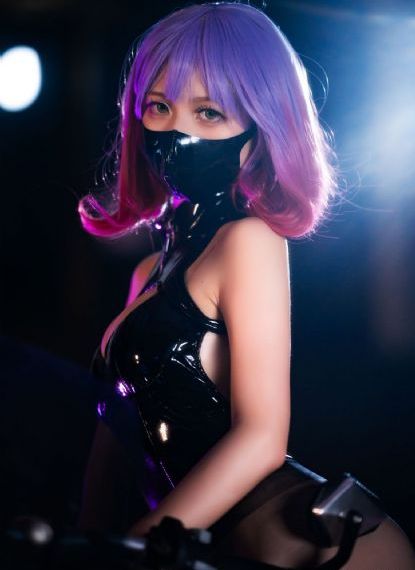 国产那个品牌女皮裤好_720完整版观看