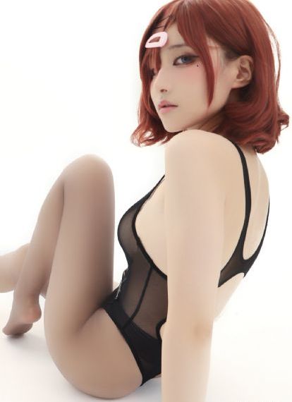 蜜桃3d成熟时欧美三级_十万网红美女美酱