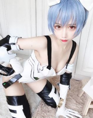 日韩童颜巨乳美女_BD国语电影在线观看